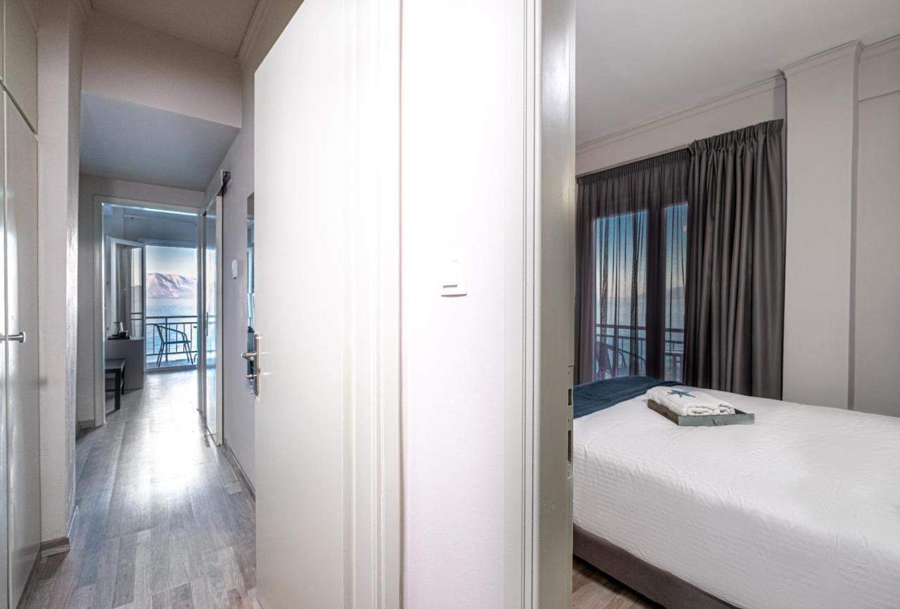 Riviera Hotel Ксилокастро Экстерьер фото