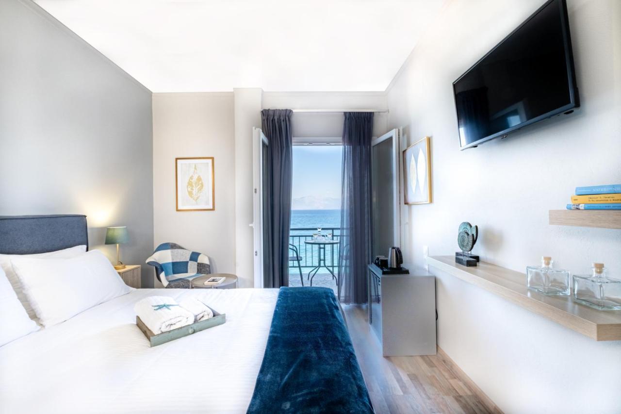 Riviera Hotel Ксилокастро Экстерьер фото