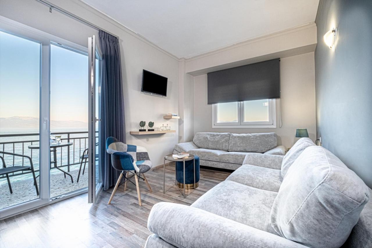 Riviera Hotel Ксилокастро Экстерьер фото